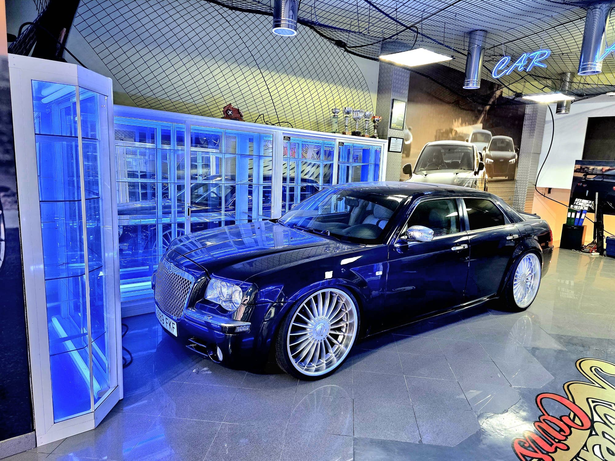 Interior del taller Luxury Cars Performance