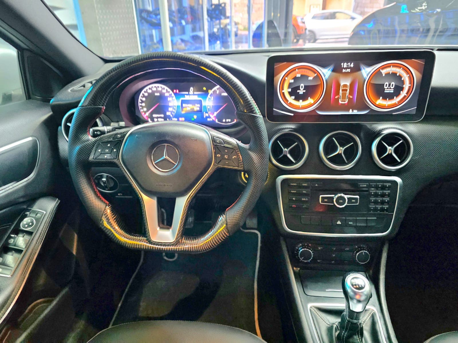 RENOVACION DEL INTERIOR - MERCEDES CLASE A MODELO A180d AÑO 2012